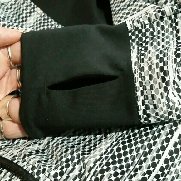 CLEARANCE /Make an offer! Marmot womens Hooded zip up Jacket Sz M - Picture 8 of 8